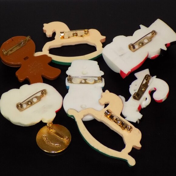 Lot 8 Vintage Hallmark, Gibson & Avon Christmas Brooches & Fragrance Pin Bundle - Picture 11 of 13